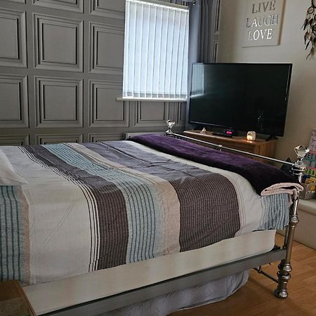 Open Planned Apartment Birkenhead Eksteriør billede